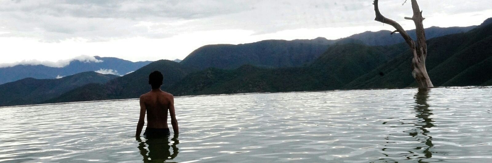 Aldosando's profile banner image