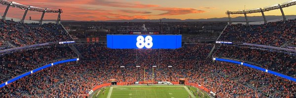 WChavico Profile Banner