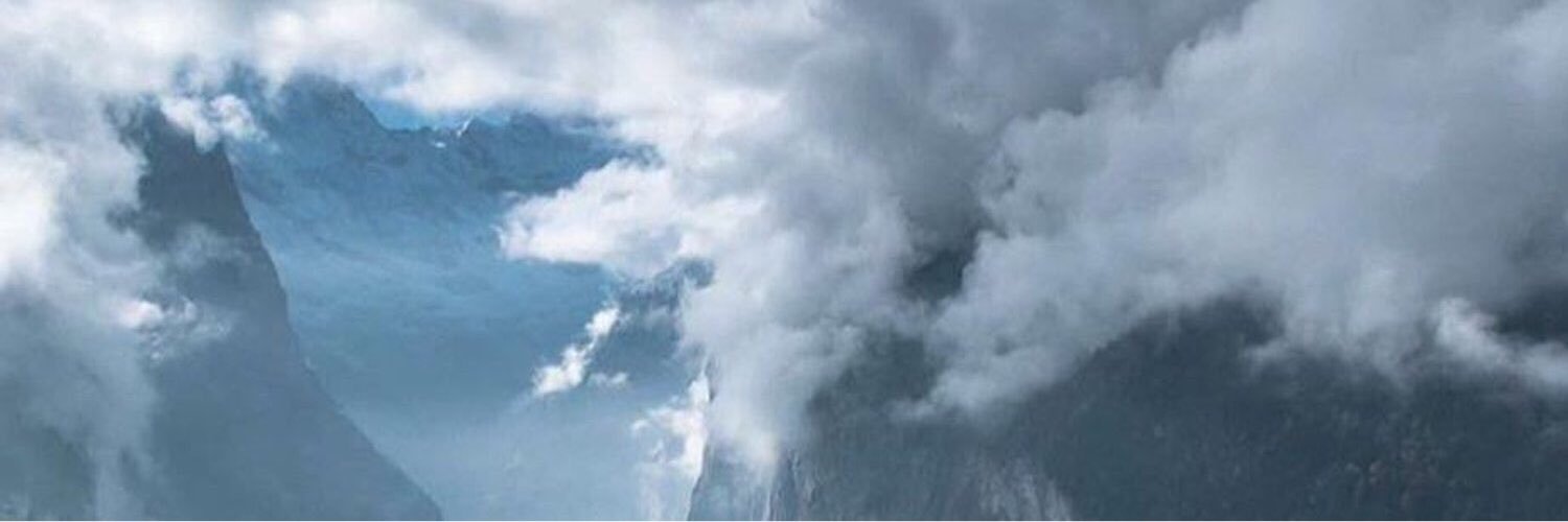 AHMADff8i's profile banner image