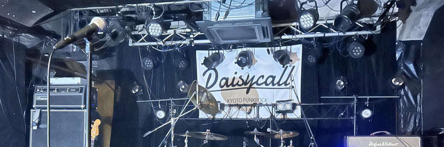 あやか． banner