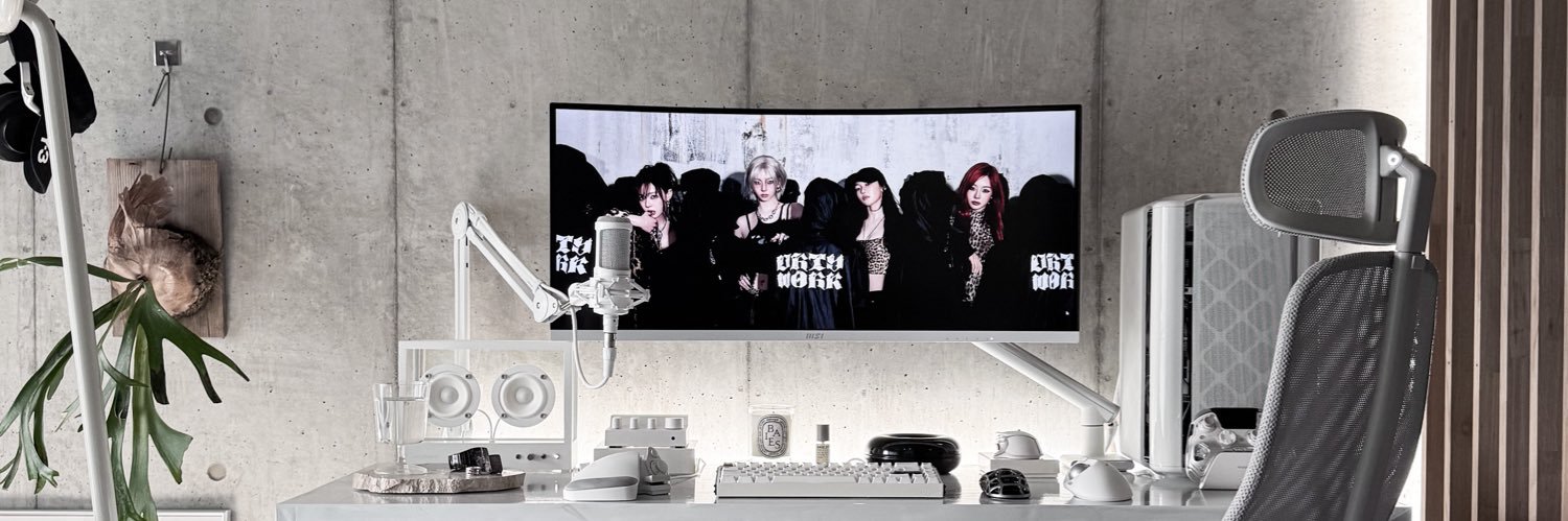 八咫's banner