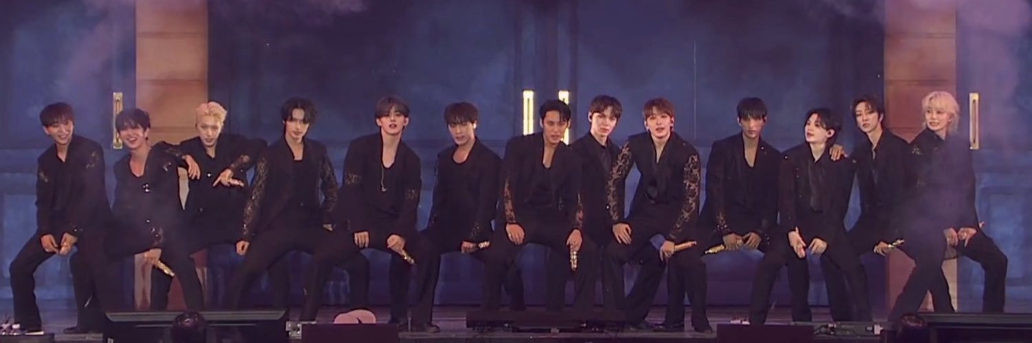 woo 우 banner