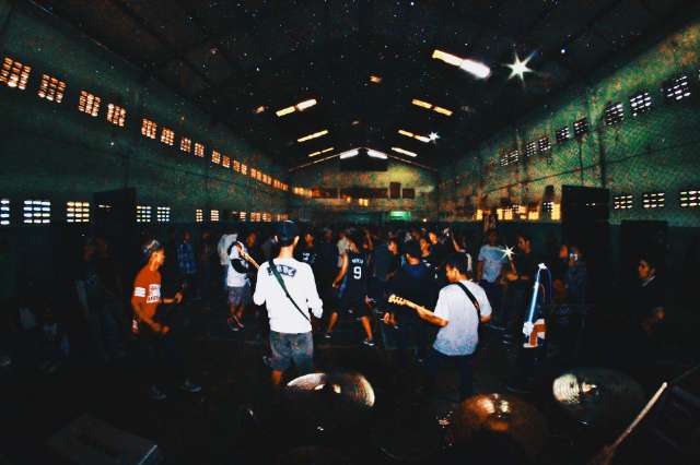 FINAL RESISTANCE HC banner