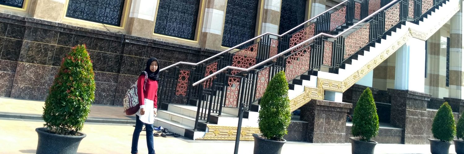 indahdewi64's profile banner image