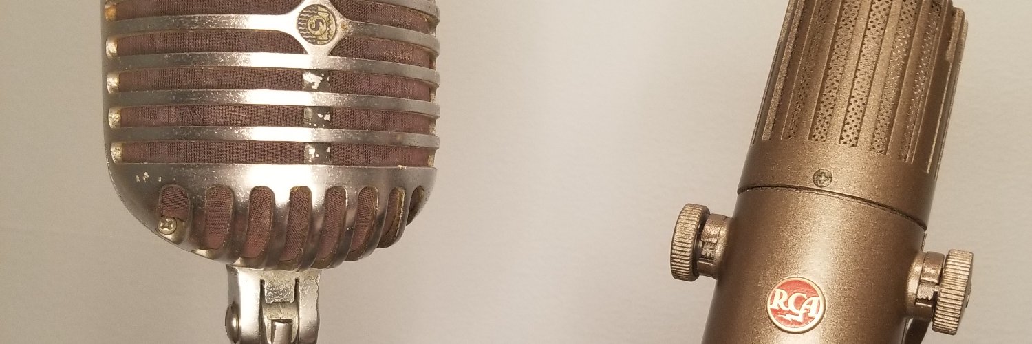 emgillis's profile banner image