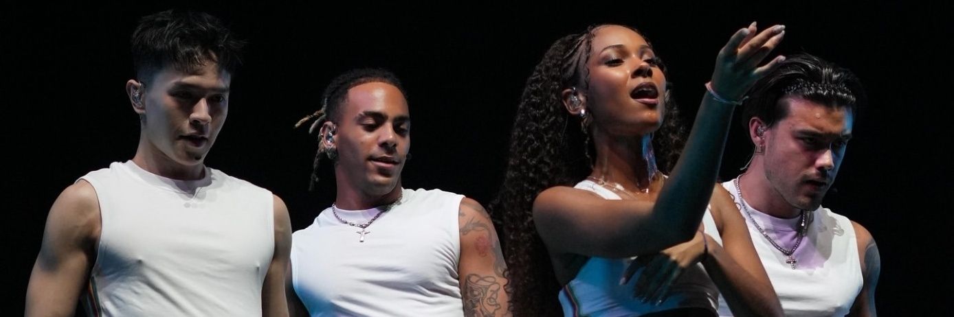 Math | NOW UNITED banner