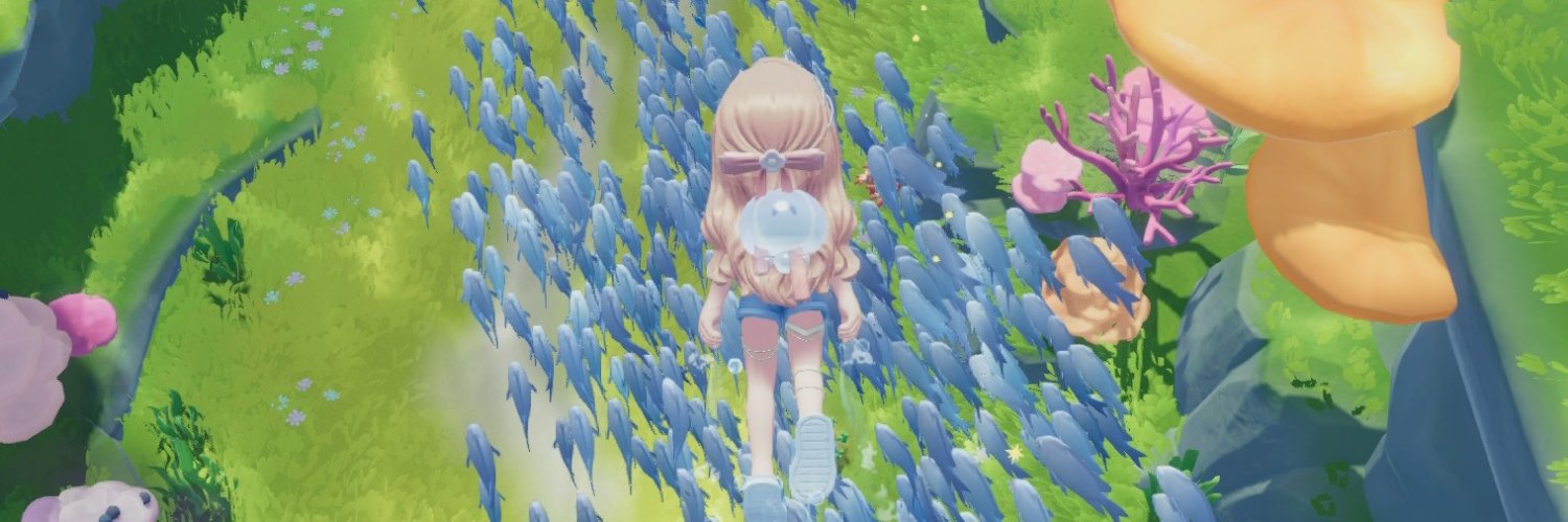 strawberryrarin's profile banner image
