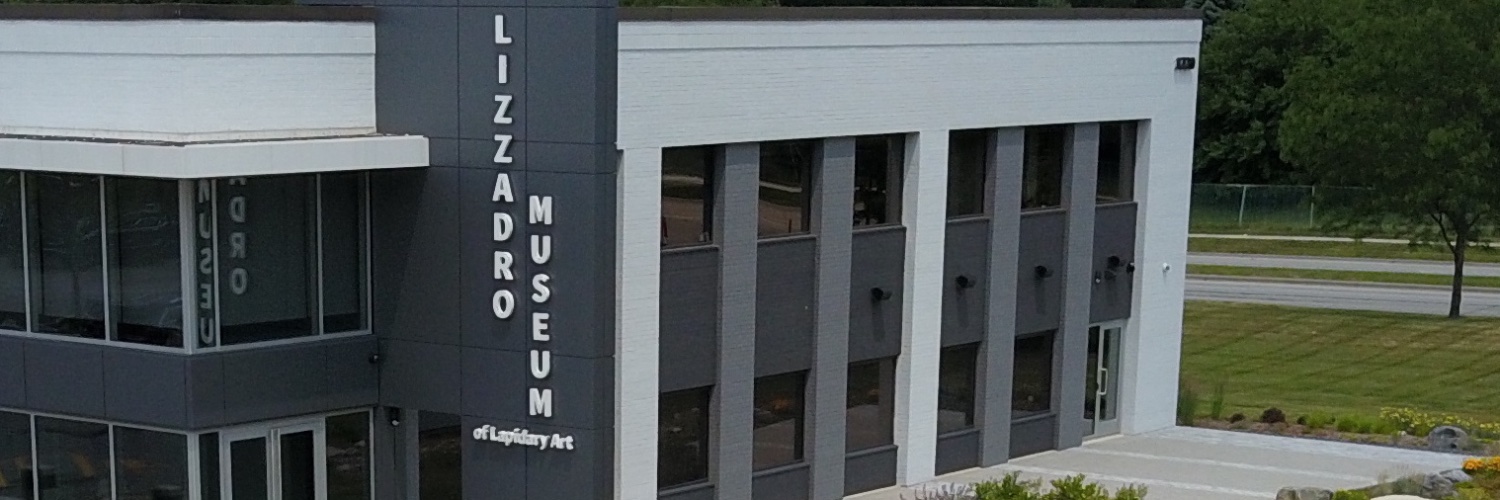 lizzadromuseum's profile banner image