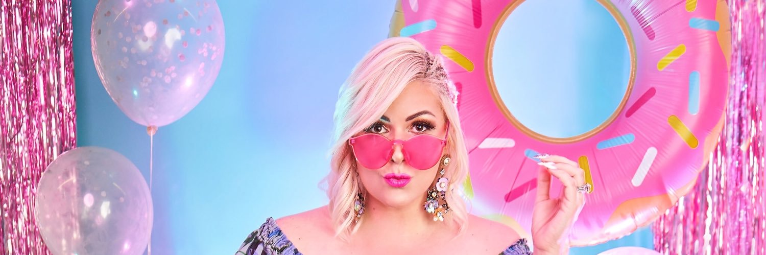 blonde_district's profile banner image