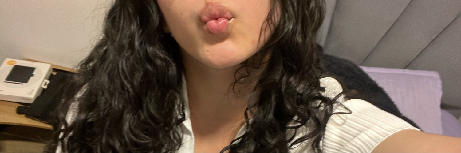 valenpdxx's profile banner image