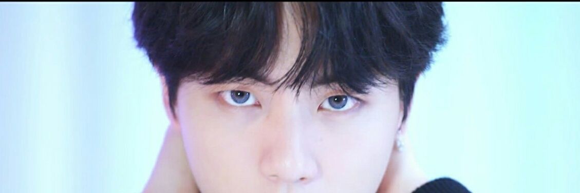 BthanawanM's profile banner image