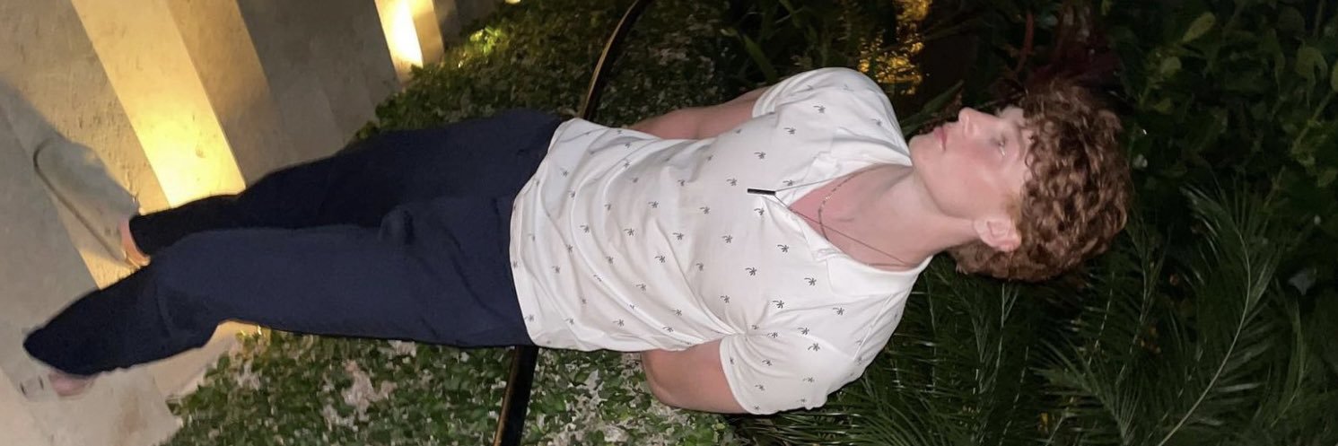 ⋆ 𝒓hчαx. do neil banner