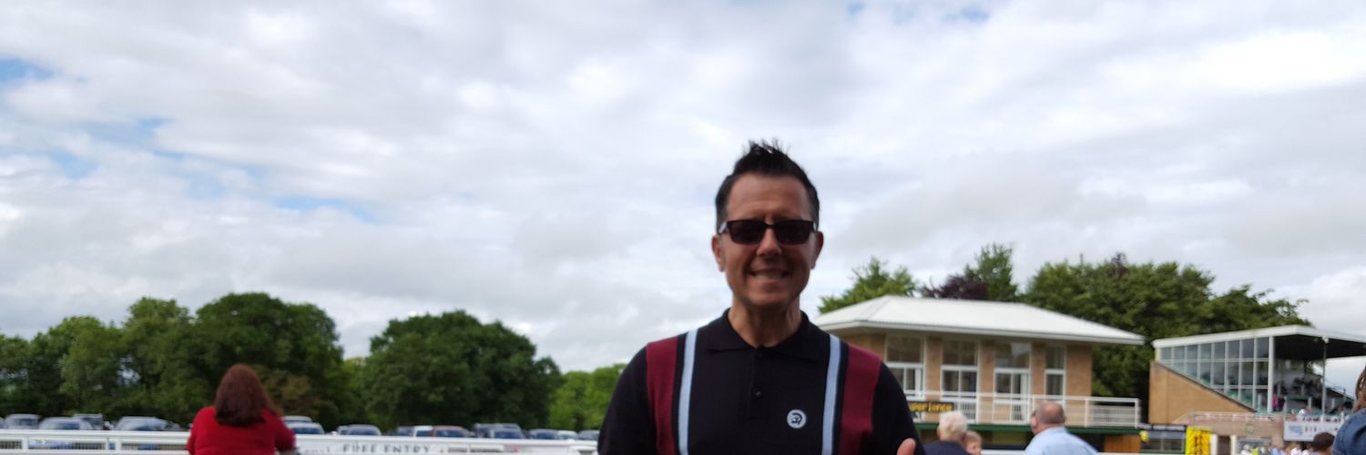 nealfry1968's profile banner image