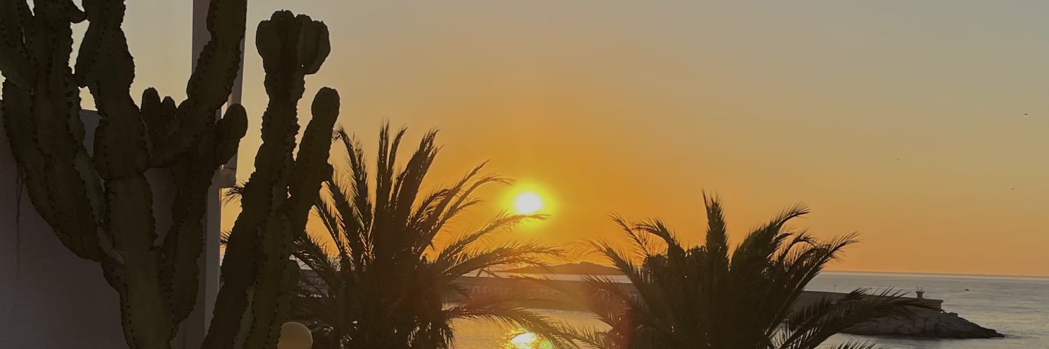 Elenaapj's profile banner image