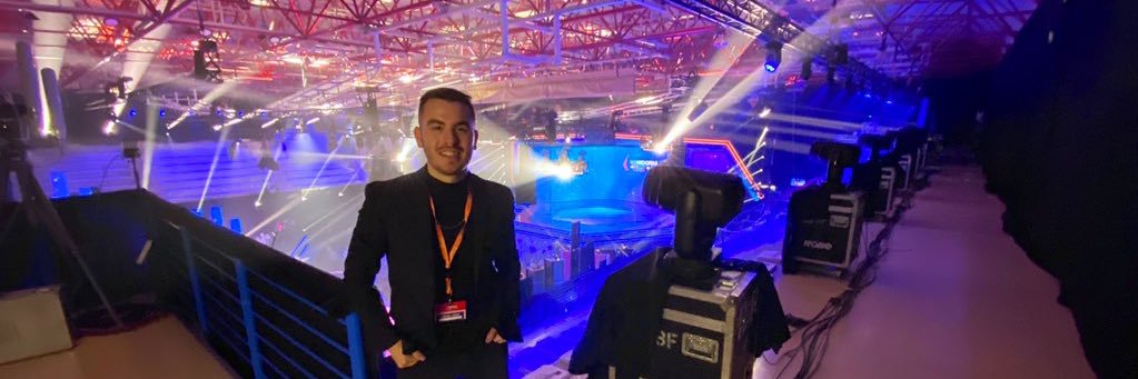 Adrián Valiente banner