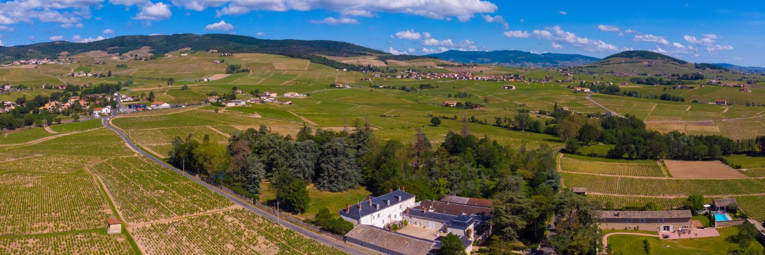 domainedescombe's profile banner image