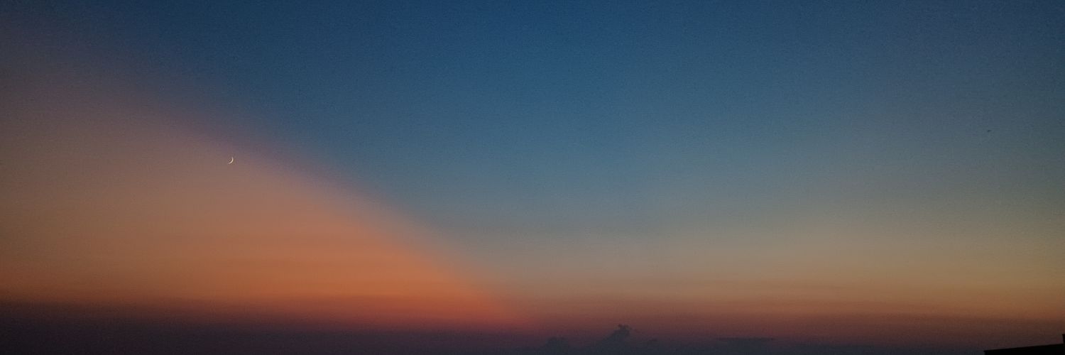 弱くて可哀想 banner