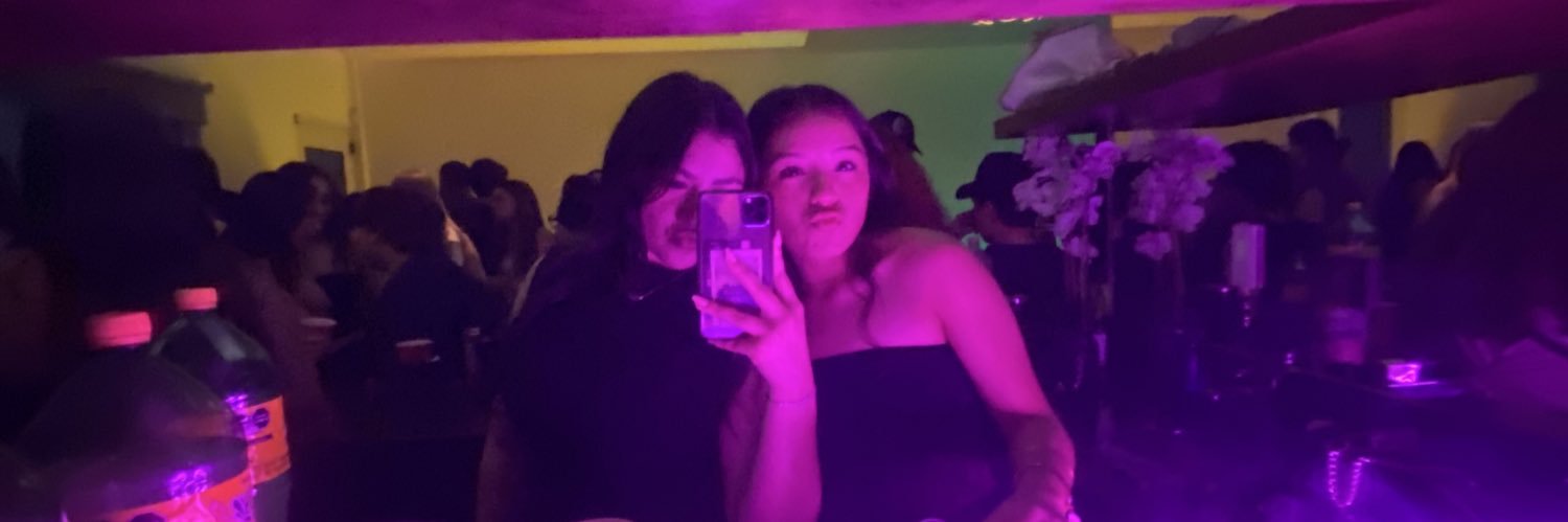 taniascloseee's profile banner image