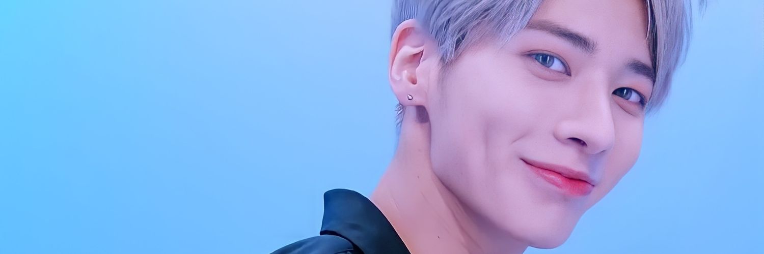 miseuAMAL's profile banner image
