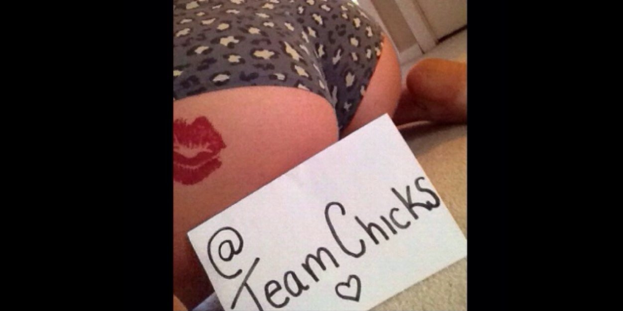 TeamChicks's profile banner image