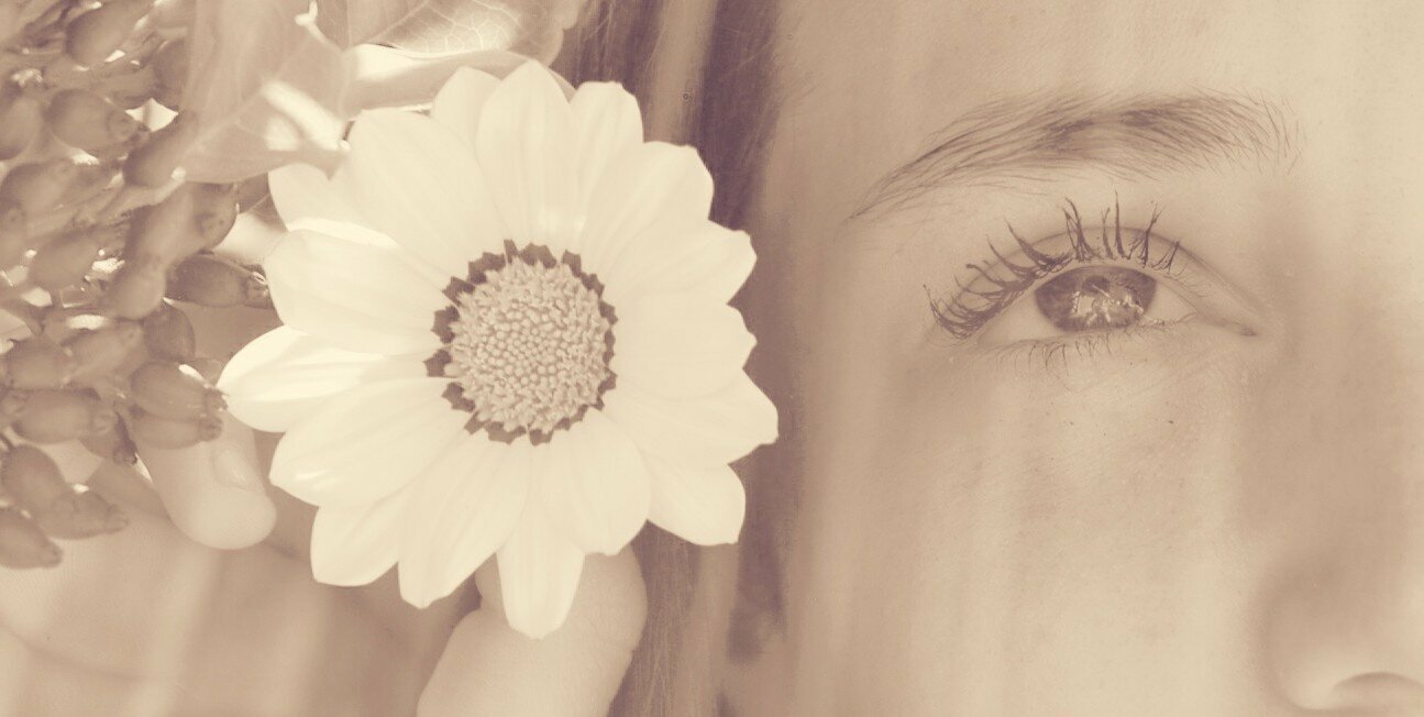 AngelaFLMB's profile banner image