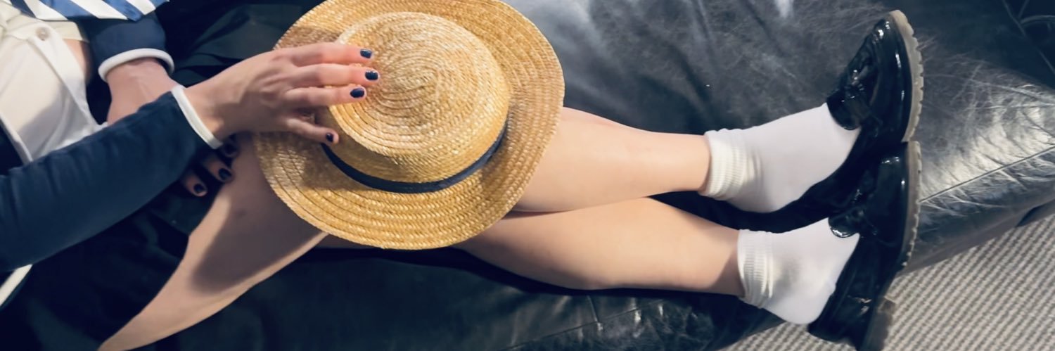 Amelie 🇬🇧🦶🧦 banner