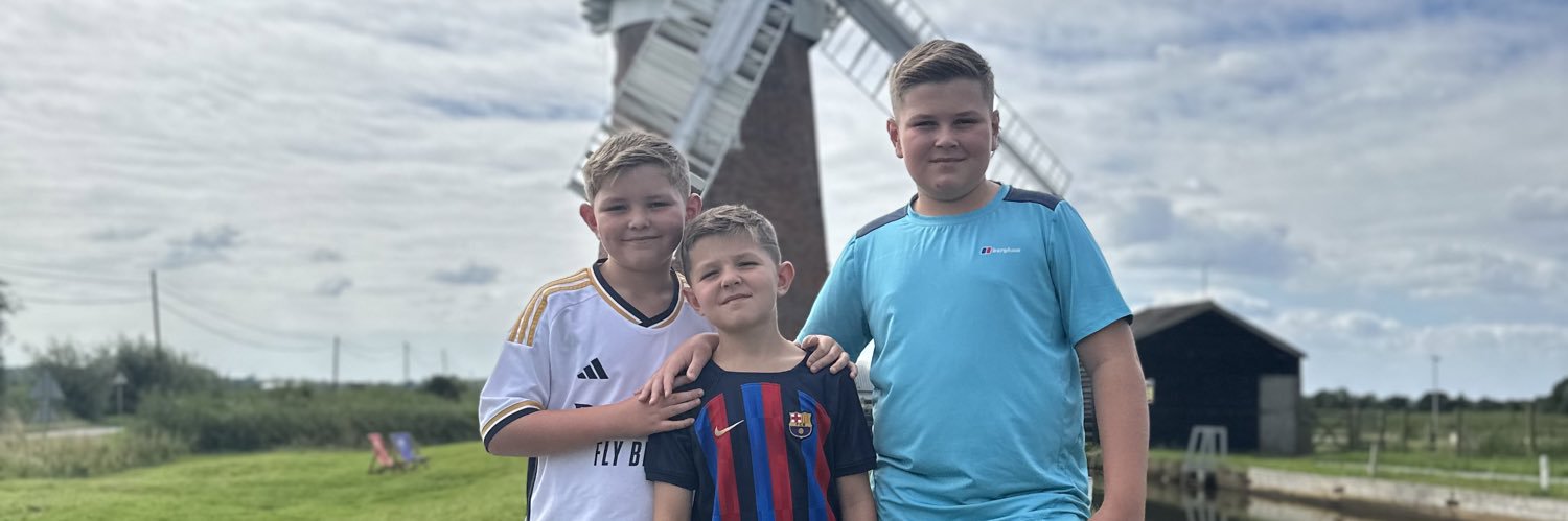 RobbieTickle's profile banner image