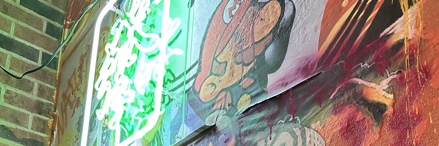 clauitzelr's profile banner image