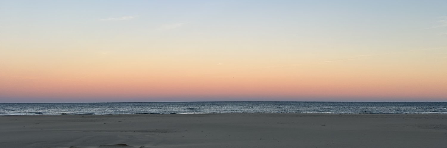 𝒞 banner