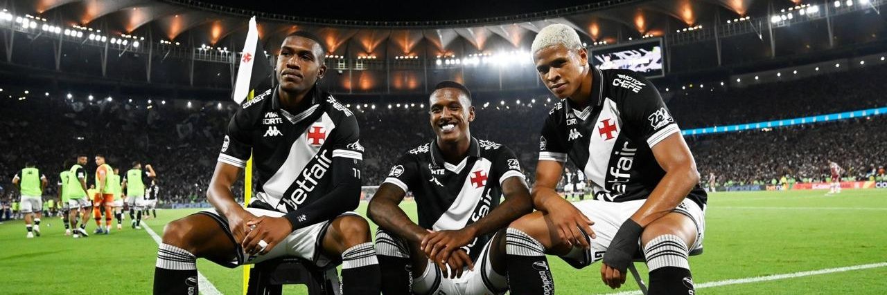 R E S I S T I R E M O S 💢 banner