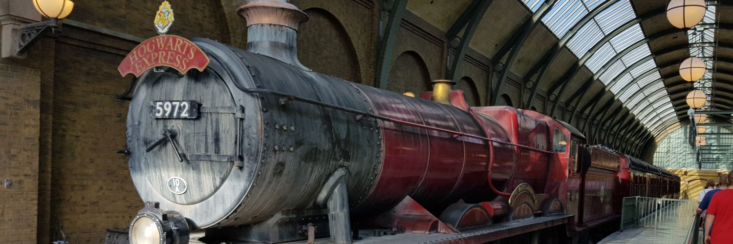 LeoUnPoco's profile banner image
