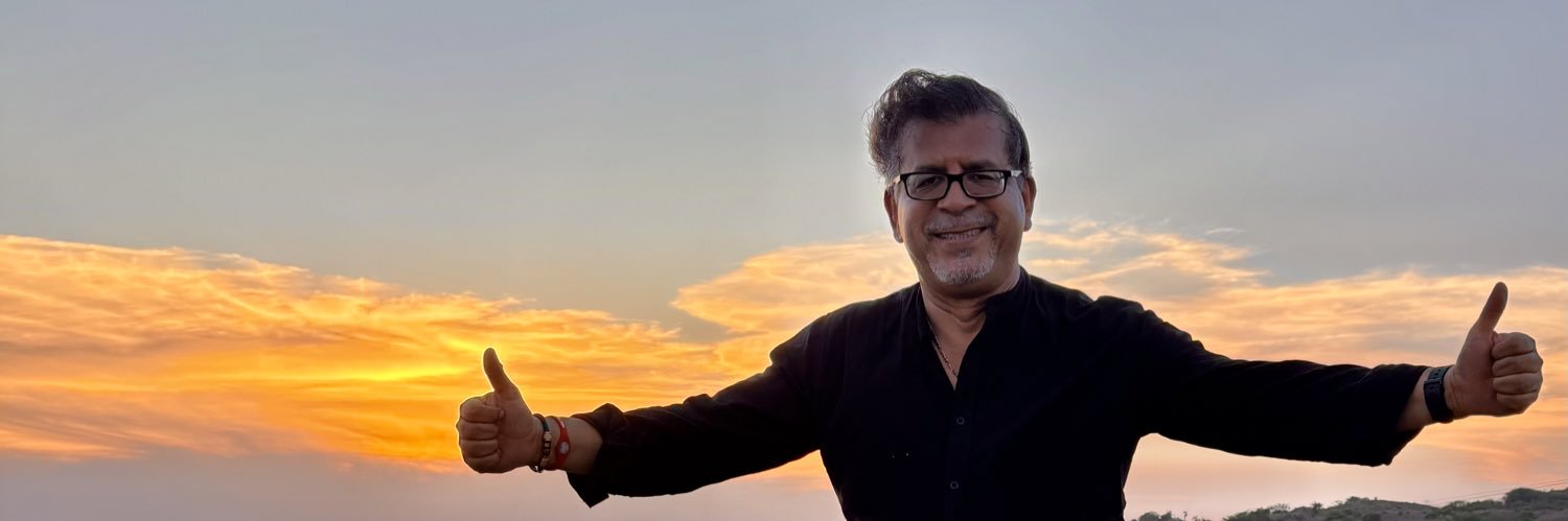roahuixqui's profile banner image