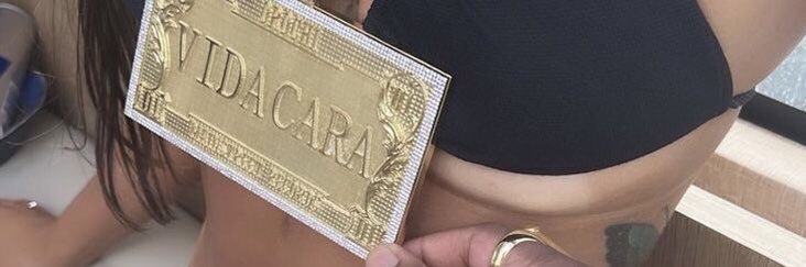 2T banner