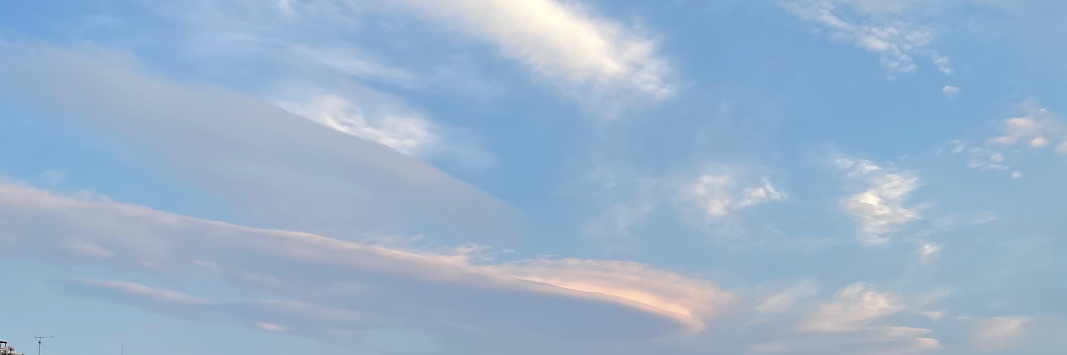 valeriadra's profile banner image