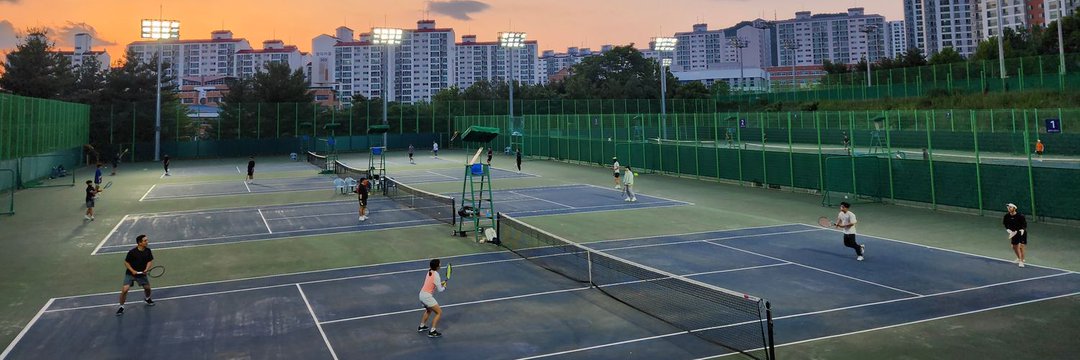 18층꼰대❞ banner