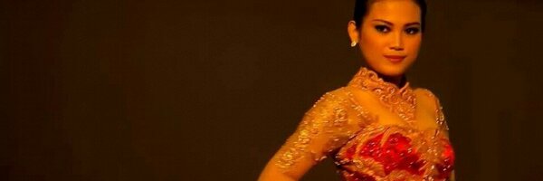 tria_utari Profile Banner