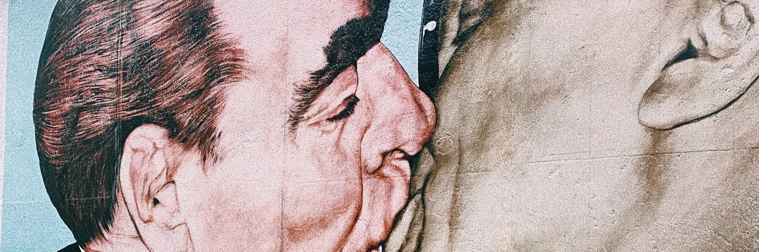 M banner