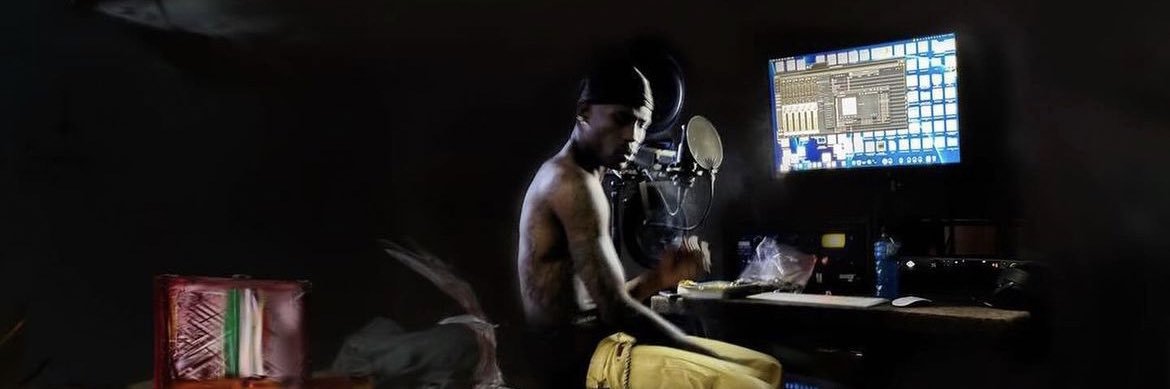 AssinMax's profile banner image