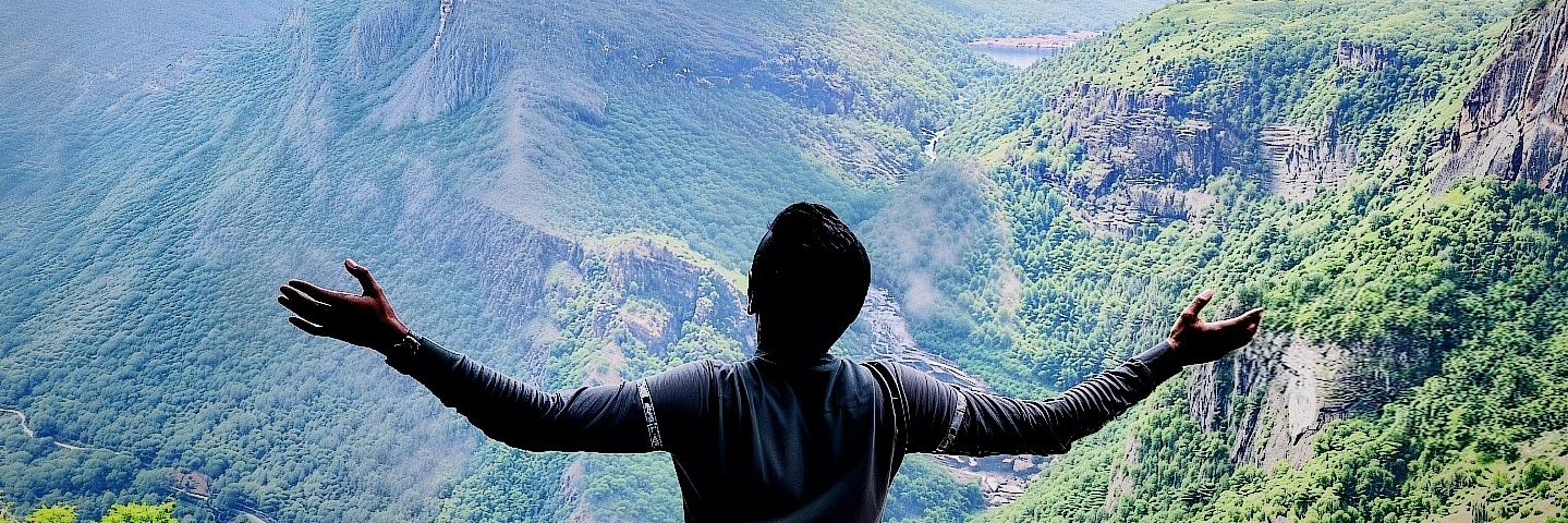 Subashraghu18's profile banner image
