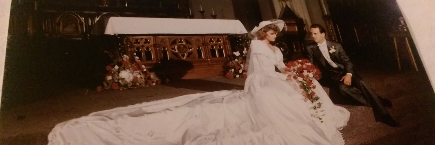 amykaycrow's profile banner image