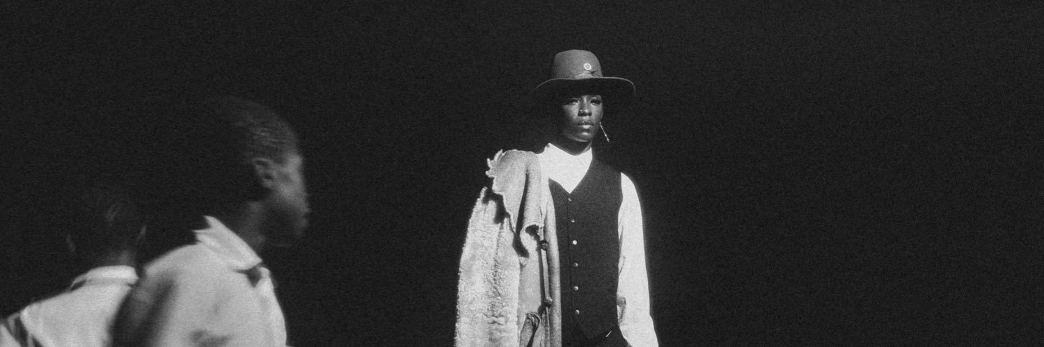 Young Maxwell banner