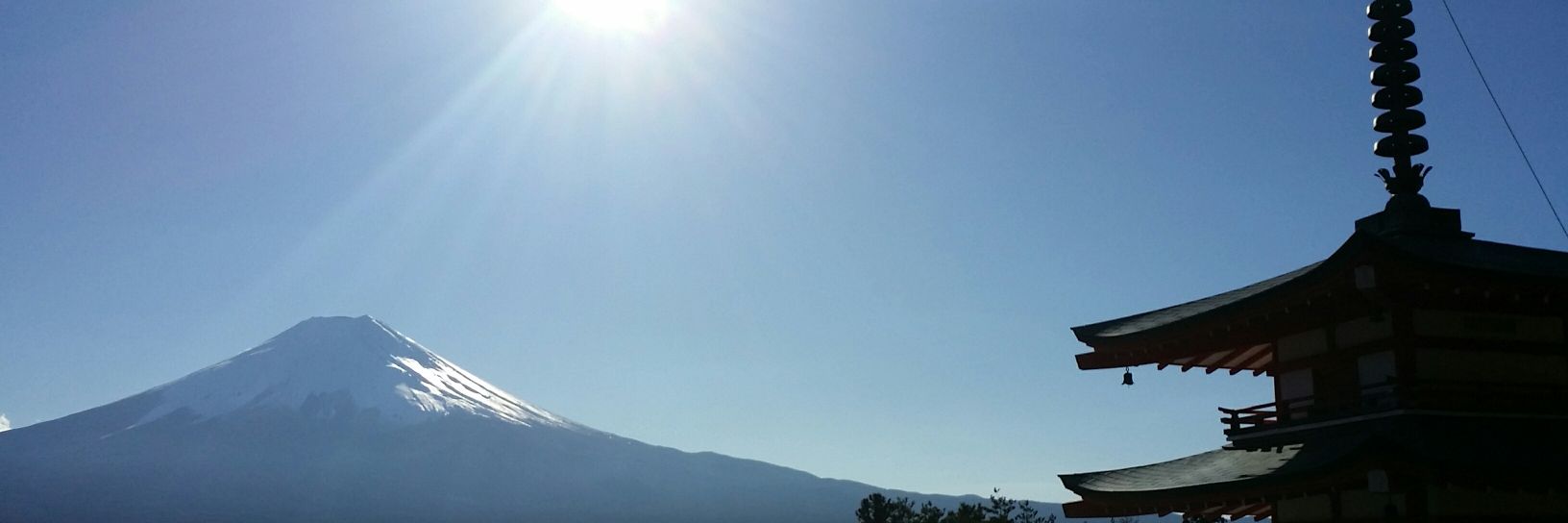 sompooii's profile banner image