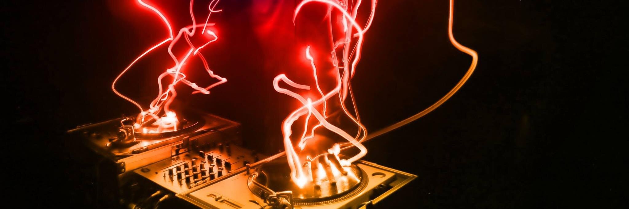 andywickett's profile banner image