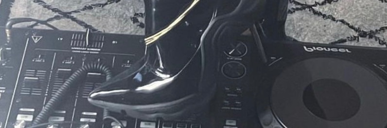 miked banner