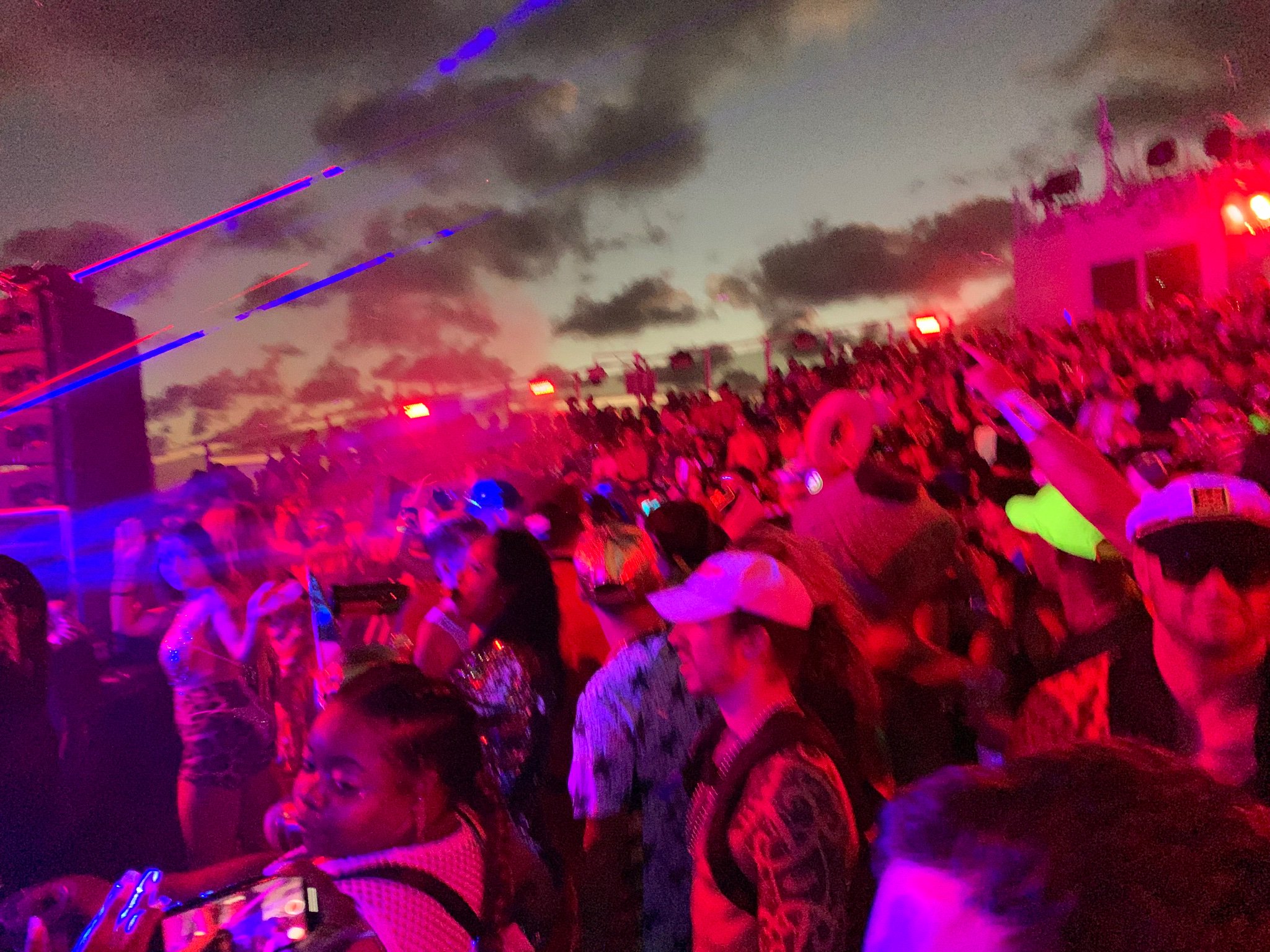 mmMaiTai's profile banner image