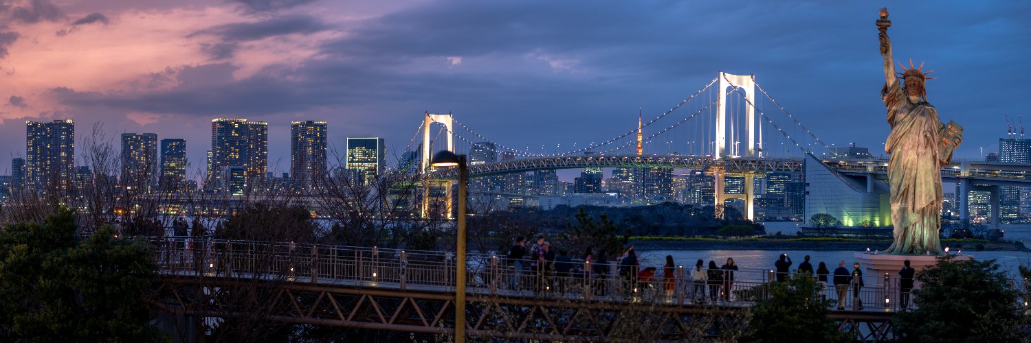 David L. Picón 🏡🏢 banner