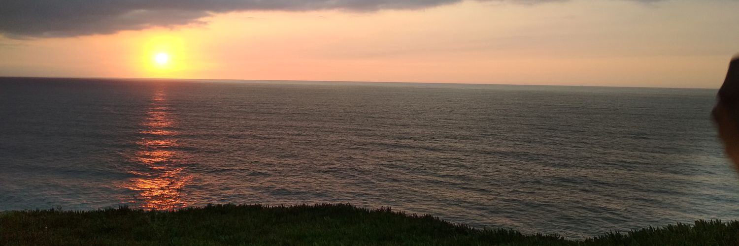 eelooyy03's profile banner image