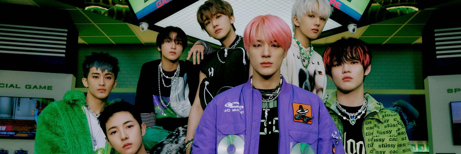 FishyInLove's profile banner image