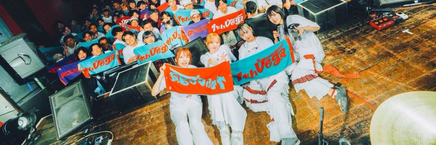 J_onef's profile banner image