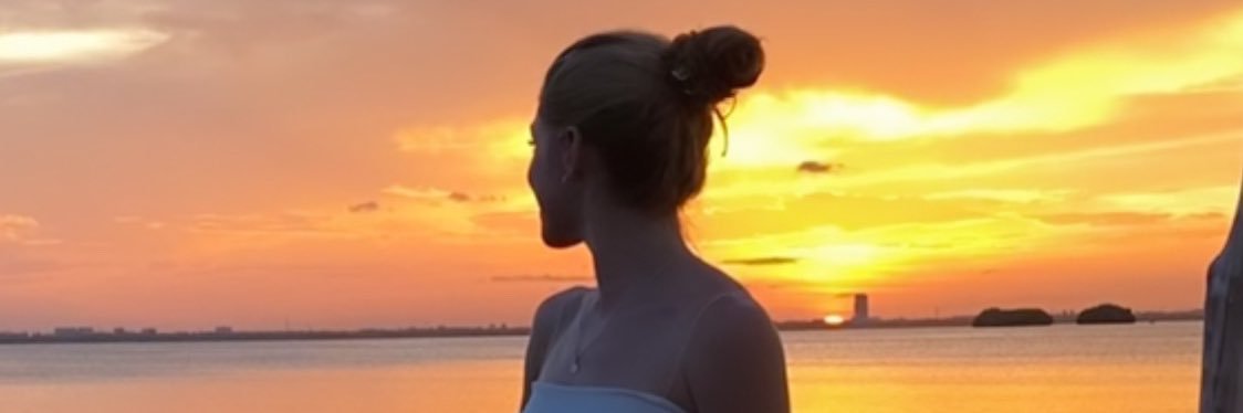 Paulina Cobian banner